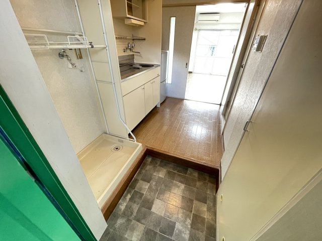 中野パレスの玄関