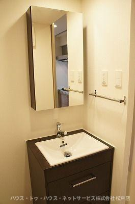 リブリ・グランポート の洗面所