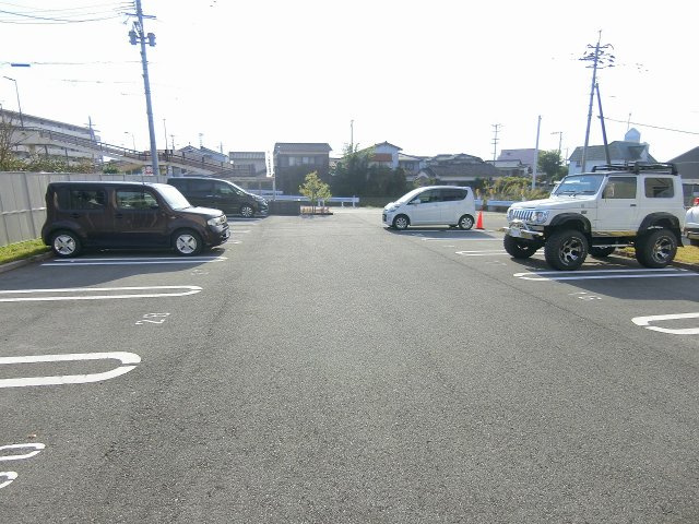 プログレスI B棟の駐車場|カースペースがあります