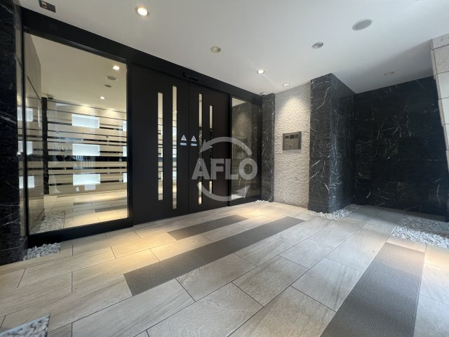 スワンズ江戸堀ウエストパークのロビー|スワンズ江戸堀ウエストパーク　エントランス