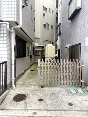 フジビルのエントランス