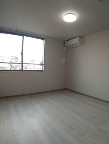 練馬区練馬１丁目のアパートの居間・リビング