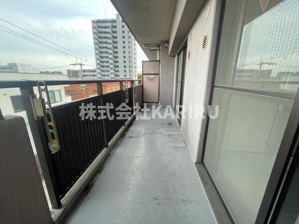 フェアリー城東のバルコニー