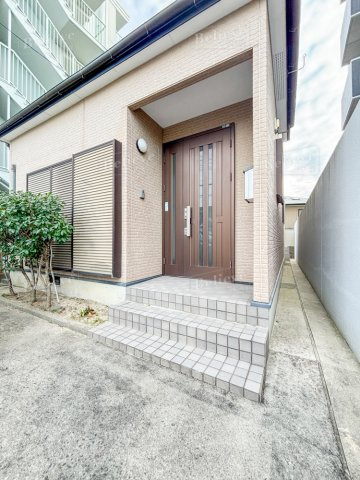 国分町（1438番6）戸建のエントランス|清潔なエントランス♪