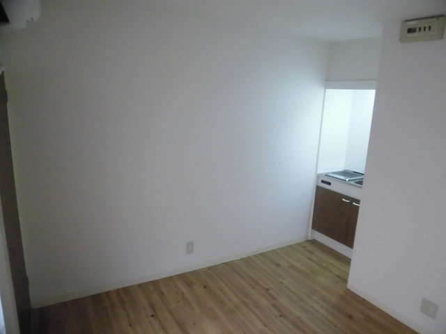 【居間・リビング】 | ゆったりすることの出来るお部屋です