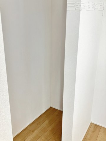 碧南市宮町の収納|キッチンにパントリーあります！