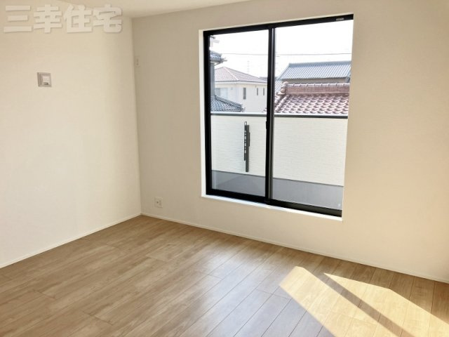 碧南市宮町の寝室|主寝室7.5帖は南向き