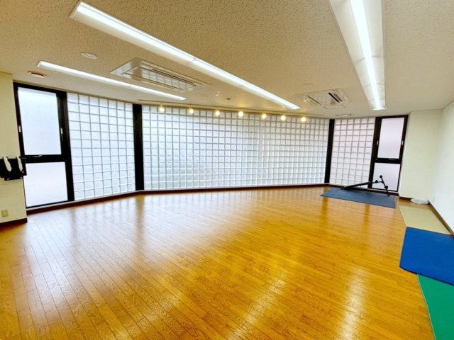 ダイアパレス新石切フォレストタウン292のその他共用部分|10時から22時まで利用できるフィットネスルーム（有料）