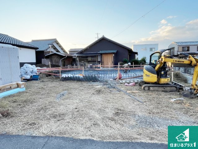 亀山市野村　第1期　新築一戸建ての外観|現在建築中！落ち着いた街並みで新生活を始めることが出来そう！周辺の物件も併せてご紹介させて頂きます！