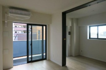 【居間・リビング】 | STANDZ高井戸 | 明るい洋室！