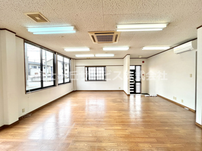 【ダイニング】 | 菊川市下平川 店舗事務所 | 1階事務所