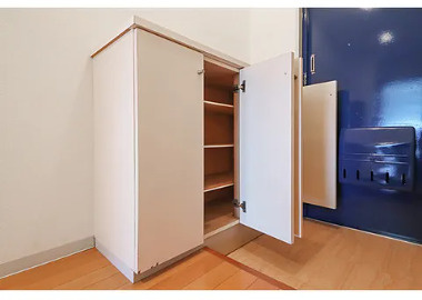 諏訪野ビルの収納