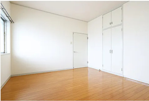 諏訪野ビルの居間・リビング