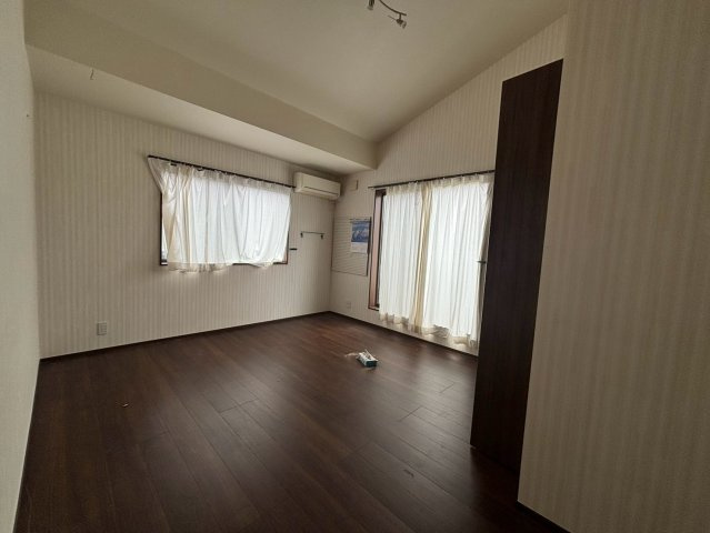 野田市三ツ堀　中古戸建　平成29年築の洋室