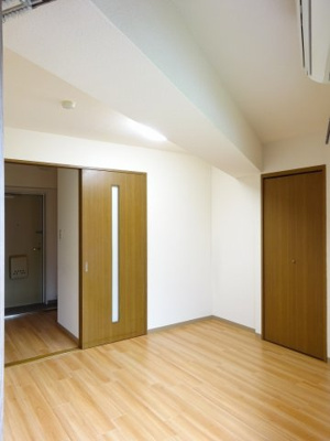 【寝室】 | ロイヤルガーデン千鳥町