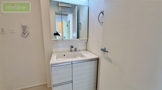 【収納】 | 小学校6分　スーパー5分　ZEH水準の長期優良住宅　香取１　全3棟　2号棟 | 同タイプ