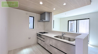 【キッチン】 | 小学校6分　スーパー5分　ZEH水準の長期優良住宅　香取１　全3棟　2号棟 | 同タイプ