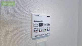 【防犯設備】 | 小学校6分　スーパー5分　ZEH水準の長期優良住宅　香取１　全3棟　2号棟 | 同タイプ