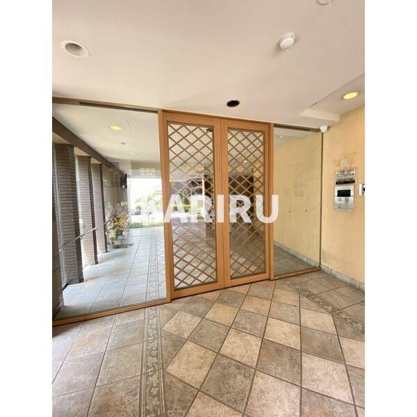 ヴェルデュール・カーのエントランス