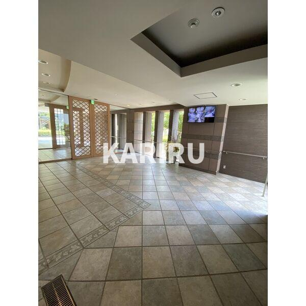 ヴェルデュール・カーのロビー