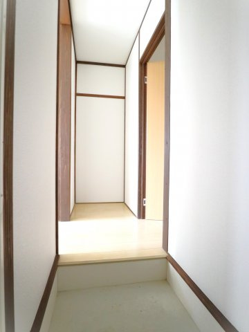 成田ハイムの玄関|※他号室の写真の為異なる場合は、現況優先とします。