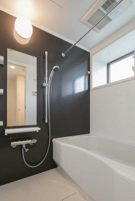 【浴室】 | i-Suite HigashiNakano | 追い焚き機能、浴室乾燥機付きバス。