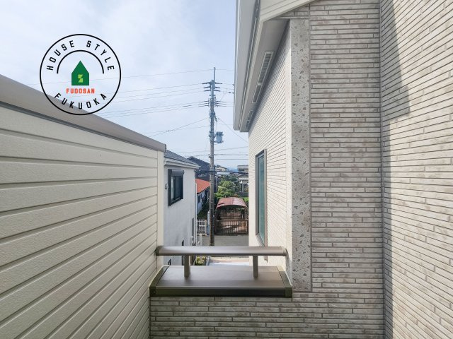 太宰府市青山3丁目第1-2（2号棟）の展望|窓から緑が見える物件も魅力的です。