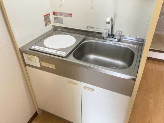 ライフ東埜のキッチン|入居中のため、別のお部屋の写真です。