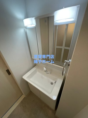 Queen’sCourt住吉長居の独立洗面台|朝の身支度には欠かせない独立洗面化粧台