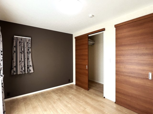 境港市米川町　中古住宅の洋室|２階