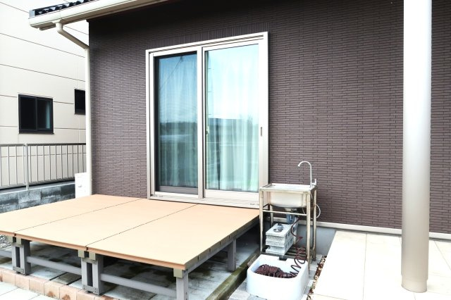 境港市米川町　中古住宅の前面道路含む現地写真