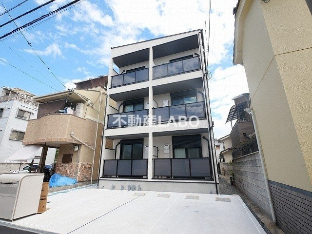 badge瓜破westの外観