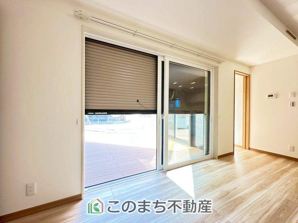 宇都宮市富士見町モデルハウスの設備|シャッター雨戸で防犯性アップ♪
