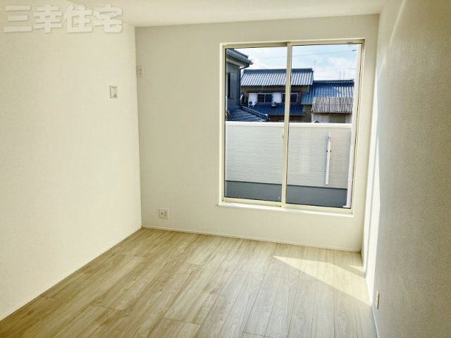 碧南市宮町の寝室|主寝室7帖。2階にお部屋が4部屋あります