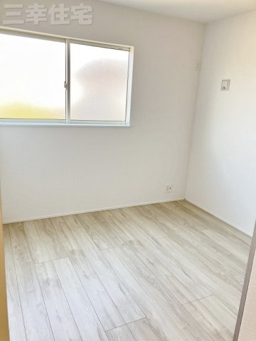 碧南市宮町の洋室|洋室5帖