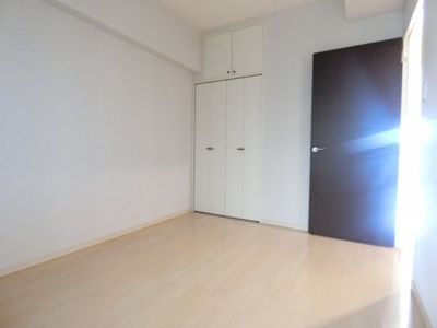 【寝室】 | ヴィル・ド・フルール