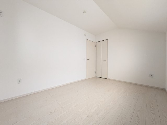 神戸市垂水区霞ケ丘２丁目戸建の洋室