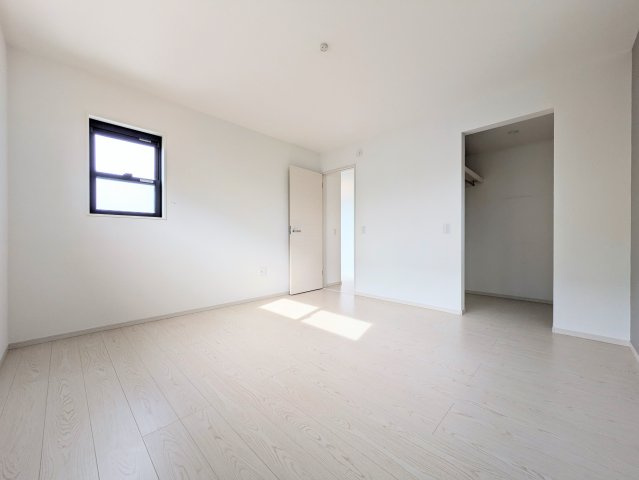 神戸市垂水区霞ケ丘２丁目戸建の洋室