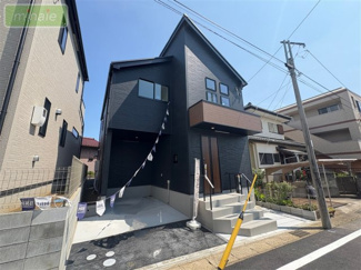 【その他】 | 小学校6分　リビングイン階段　ZEH水準の長期優良住宅　香取1　全3棟　1号棟 | スタイリッシュな佇まいが魅力です。同タイプ