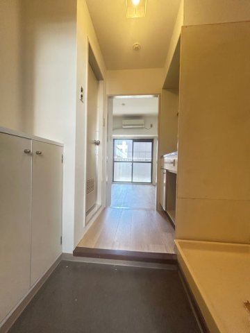 ライオンズマンション三宮の玄関