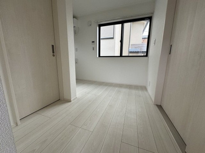 【居間・リビング】 | plumas北野 | こちらの居間で趣味の時間をお楽しみください