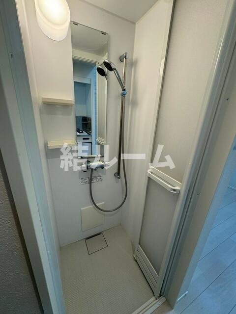 板橋区弥生町のアパートのシャワールーム|同シリーズ参考写真