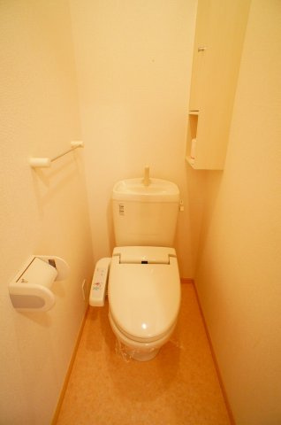 アパートメント　ノイのトイレ