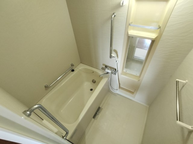 エテルノ豊春の浴室