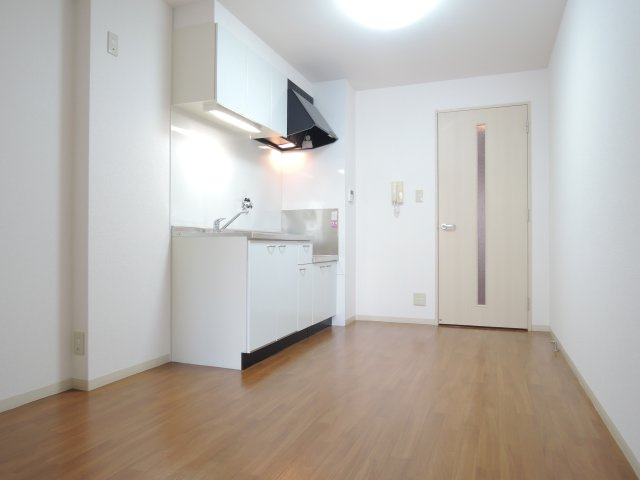 【居間・リビング】 | エバーヒルズS棟