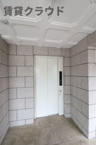 アーバンシャトー市原のロビー|エレベーター