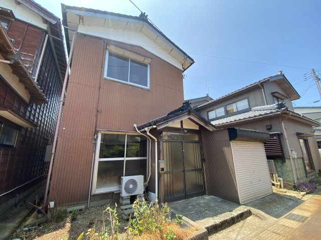 燕市吉田曙町戸建