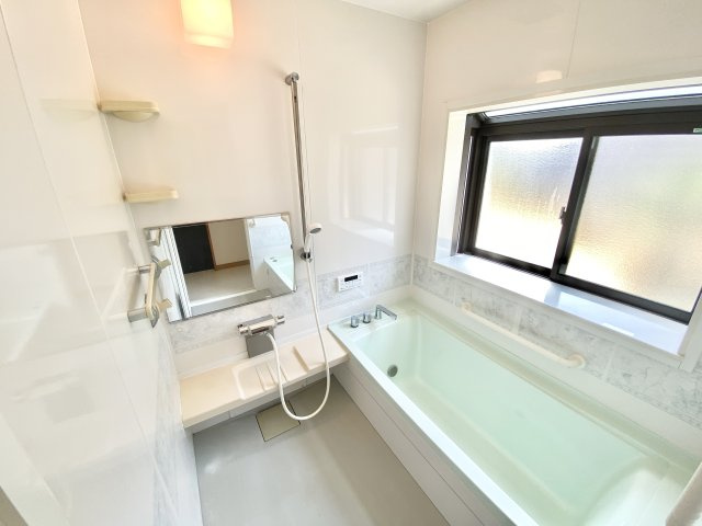 燕市吉田曙町戸建の浴室