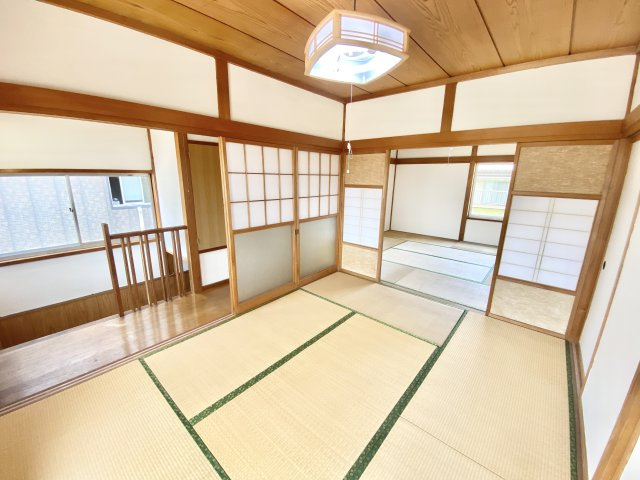 燕市吉田曙町戸建の和室