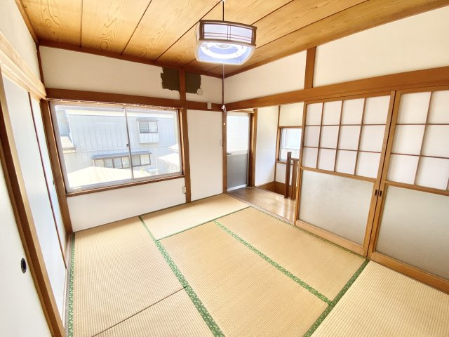 燕市吉田曙町戸建の和室